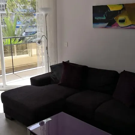 Apartment Skol 320c By Completely